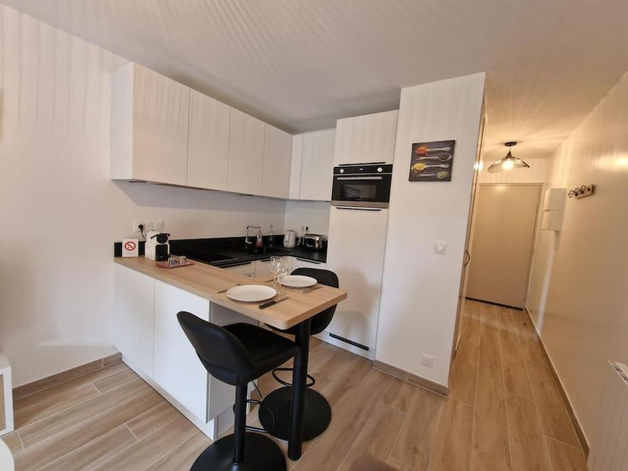 T2 Neuf, Parking Prive,Acces Mer Bandol Exterior foto